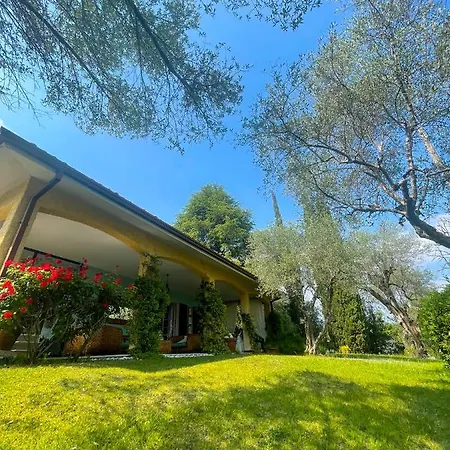 Con Vista E Piscina Villa *